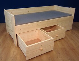 1-persoonsbed Harma met 3 la houtenknop